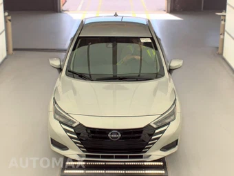 2025 Nissan Versa SV – miniatura 2