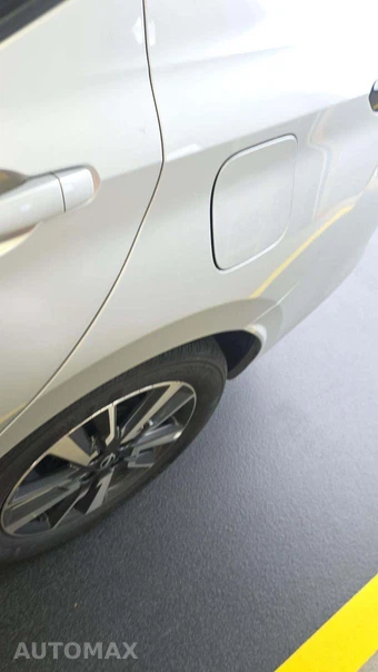 2025 Nissan Versa SV – miniatura 27