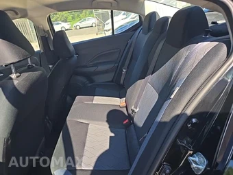 2025 Nissan Versa SV - miniatura 10