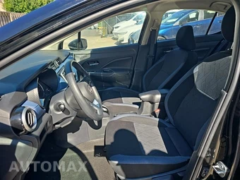 2025 Nissan Versa SV - miniatura 7