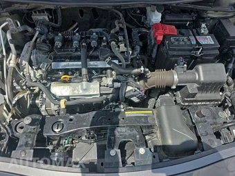 2025 Nissan Versa SV – miniatura 15