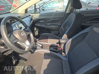 2025 Nissan Versa SV – miniatura 7