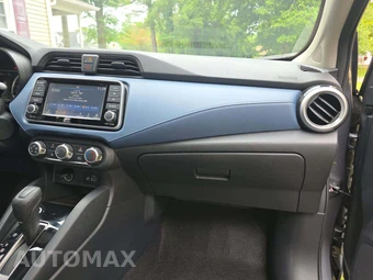 2025 Nissan Versa SV – miniatura 19