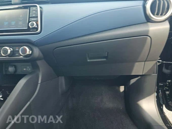 2025 Nissan Versa SV - miniatura 16