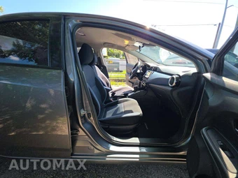 2025 Nissan Versa SV – miniatura 18