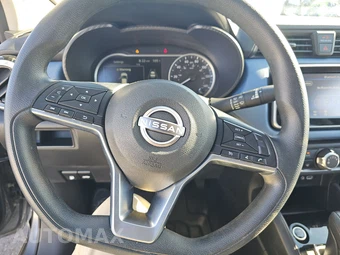 2025 Nissan Versa SV – miniatura 10