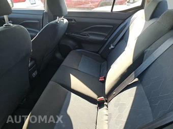 2025 Nissan Versa SV – miniatura 13