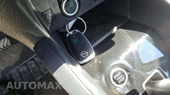 2025 Nissan Versa SV – miniatura 18