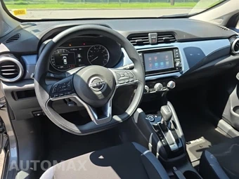 2025 Nissan Versa SV – miniatura 14