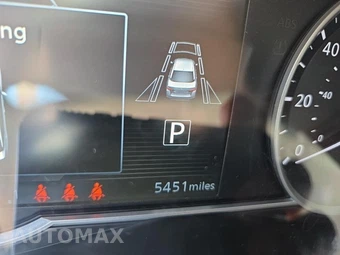 2025 Nissan Versa SV – miniatura 15
