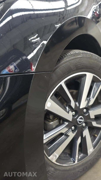 2025 Nissan Versa SV – miniatura 23