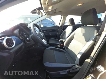 2025 Nissan Versa SV – miniatura 7