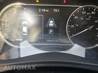 2025 Nissan Versa SV – miniatura 12