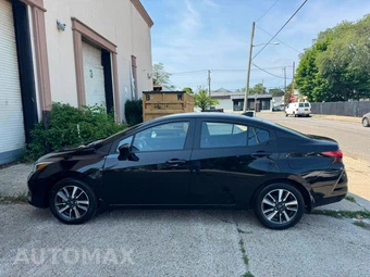 2025 Nissan Versa SV - miniatura 8