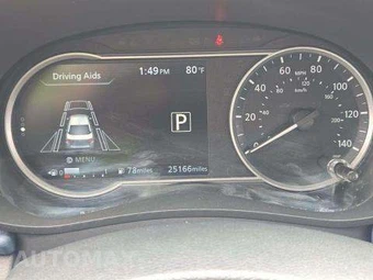 2025 Nissan Versa SV – miniatura 9