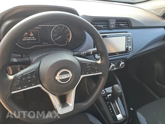 2025 Nissan Versa SV – miniatura 17