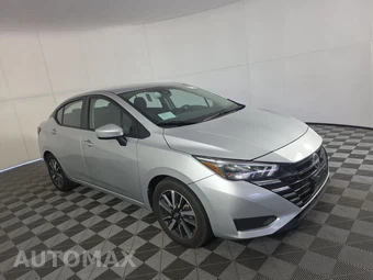 2025 Nissan Versa SV - miniatura 3