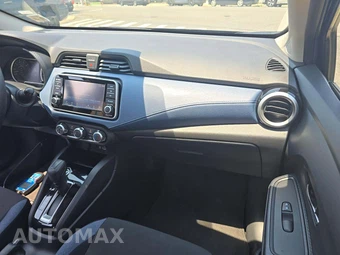 2025 Nissan Versa SV - miniatura 19