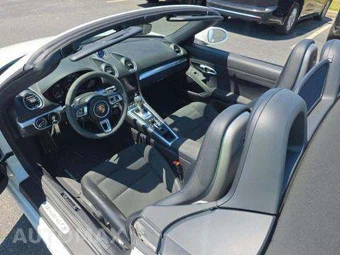 2025 Porsche 718 Boxster GTS 4.0 – miniatura 10