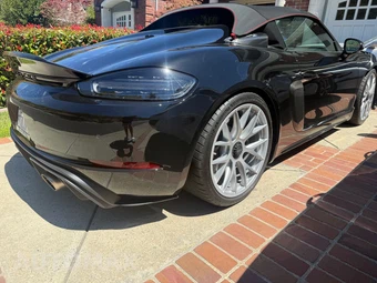 2025 Porsche 718 Spyder RS - miniatura 6