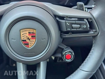 2025 Porsche 911 Carrera 4 GTS - miniatura 21