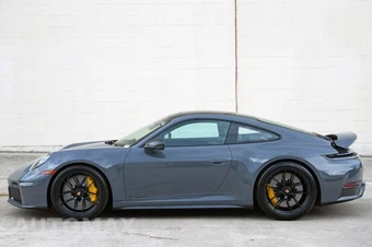 2025 Porsche 911 Carrera 4 GTS - miniatura 47