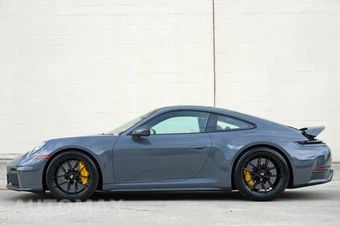 2025 Porsche 911 Carrera 4 GTS - miniatura 8