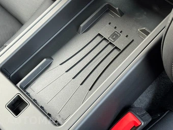 2025 Porsche 911 Carrera 4 GTS - miniatura 34