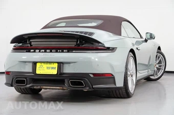 2025 Porsche 911 Carrera Cabriolet - miniatura 3