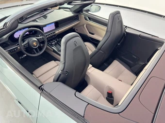 2025 Porsche 911 Carrera Cabriolet - miniatura 39