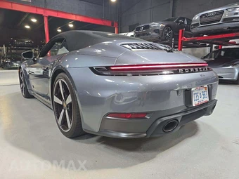 2025 Porsche 911 Carrera Cabriolet - miniatura 2