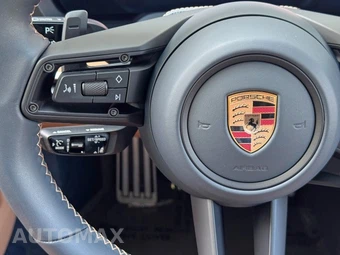 2025 Porsche 911 Carrera GTS - miniatura 20