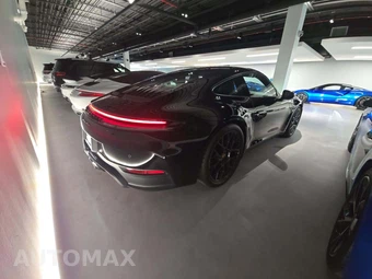 2025 Porsche 911 Carrera GTS – miniatura 3