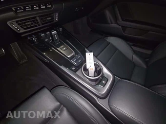 2025 Porsche 911 Carrera GTS – miniatura 8