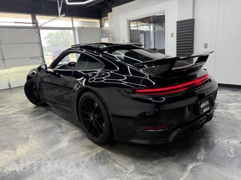 2025 Porsche 911 Carrera GTS - miniatura 3