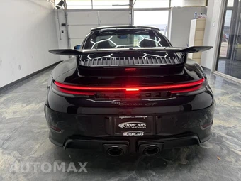 2025 Porsche 911 Carrera GTS - miniatura 4
