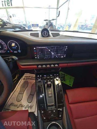 2025 Porsche 911 Carrera S – miniatura 10