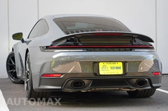 2025 Porsche 911 Carrera - miniatura 4