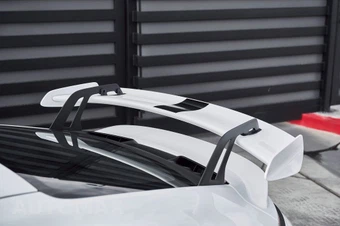 2025 Porsche 911 GT3 - miniatura 12