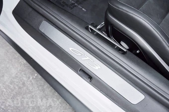 2025 Porsche 911 GT3 - miniatura 34
