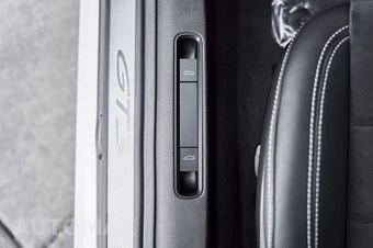 2025 Porsche 911 GT3 - miniatura 35