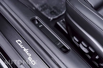 2025 Porsche 911 Turbo 50 Years - miniatura 43