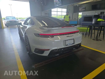 2025 Porsche 911 Turbo S – miniatura 2