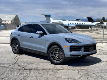 2025 Porsche Cayenne E-Hybrid Coupe – miniatura 5