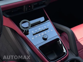 2025 Porsche Cayenne E-Hybrid Coupe – miniatura 9