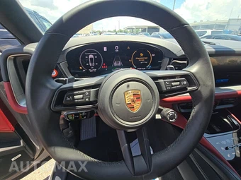 2025 Porsche Cayenne E-Hybrid Coupe – miniatura 10
