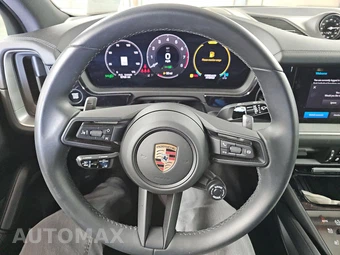 2025 Porsche Cayenne E-Hybrid – miniatura 10