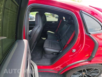 2025 Porsche Cayenne GTS Coupe – miniatura 13