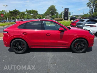 2025 Porsche Cayenne GTS Coupe – miniatura 4