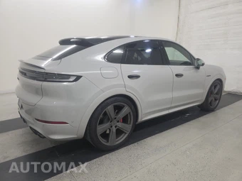 2025 Porsche Cayenne Turbo E-Hybrid Coupe – miniatura 4